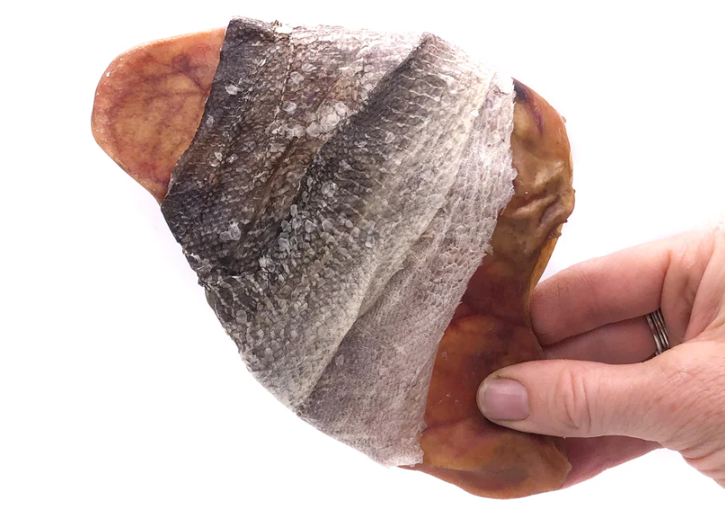 Oreille de porc enroulée de peau de morue Icelandic+