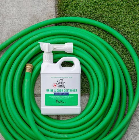 Spray éliminateur d'urine pour béton et gazon artificiel