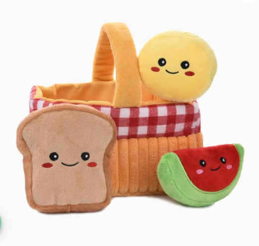 Peluche interactive panier de pique-nique